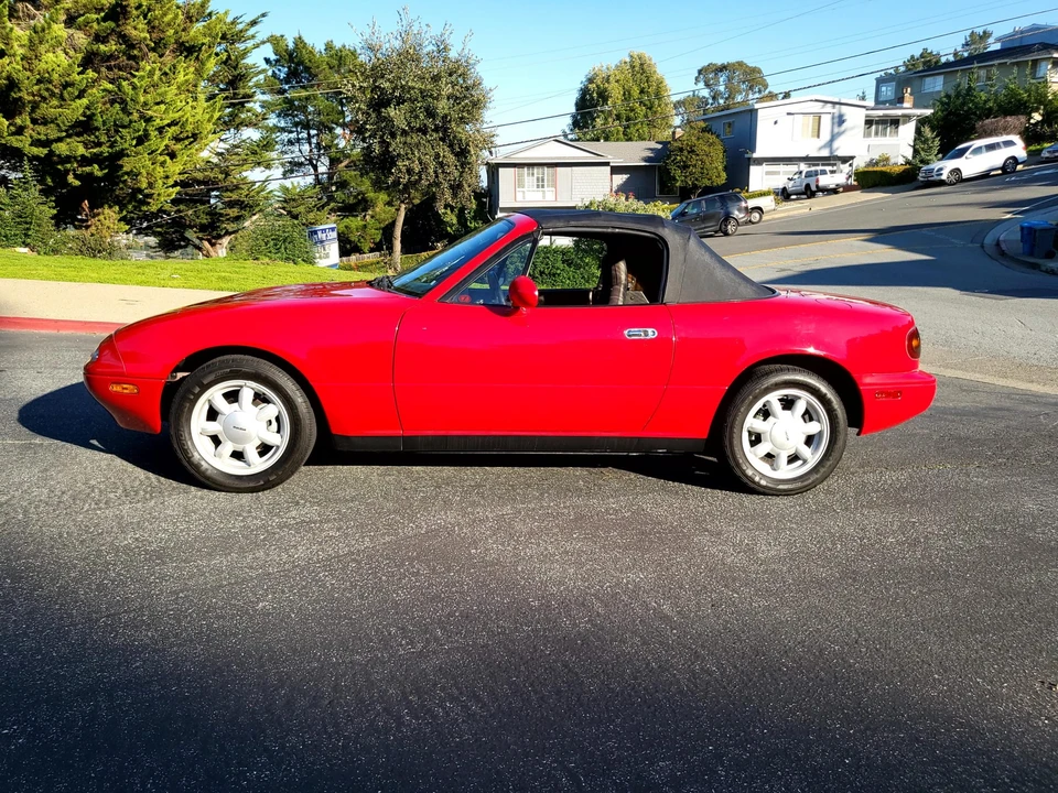 1990 Mazda NA MX-5 Miata - Image 5 of 31