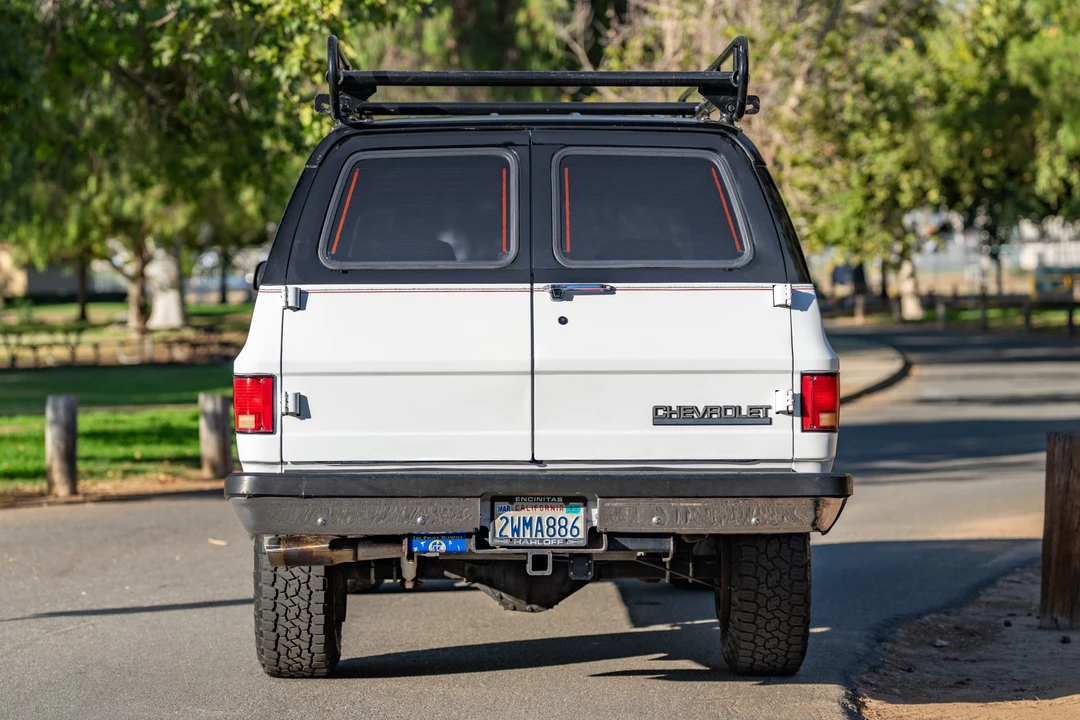 1991 Chevrolet Suburban 7th Gen - Image 5 of 31