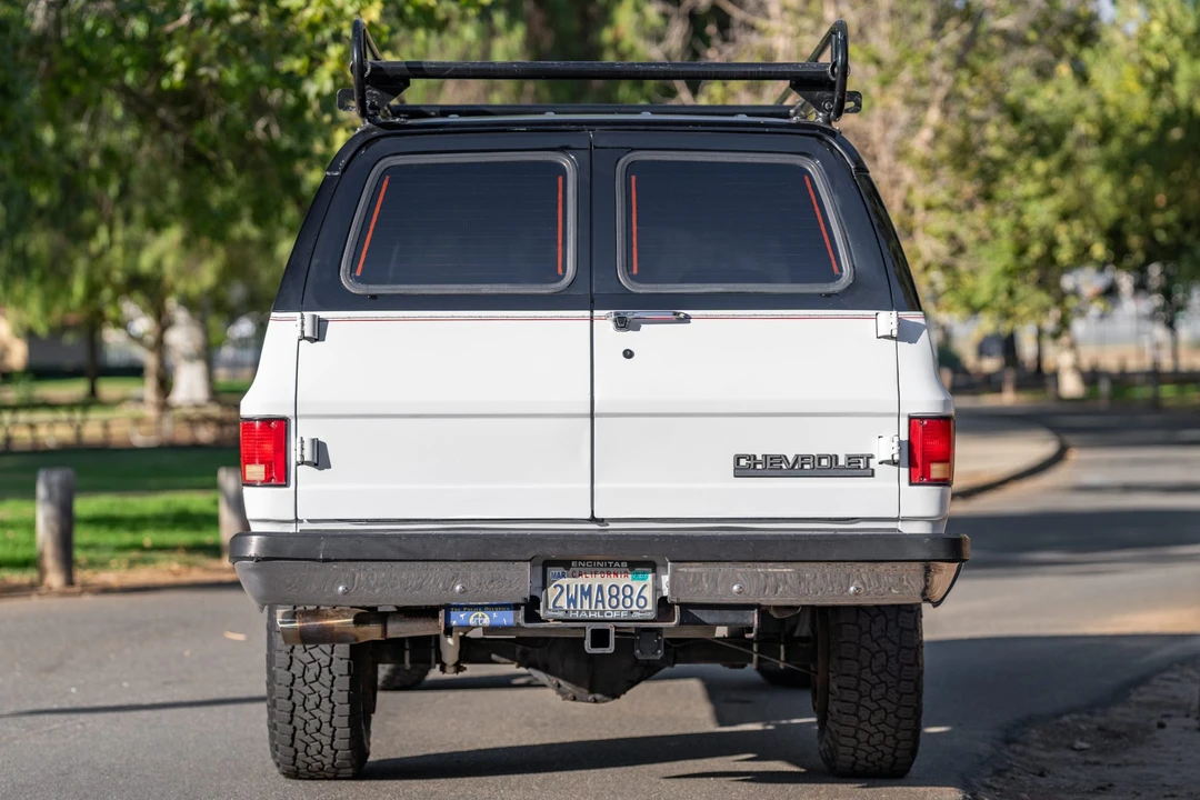 1991 Chevrolet Suburban 7th Gen - Image 13 of 31