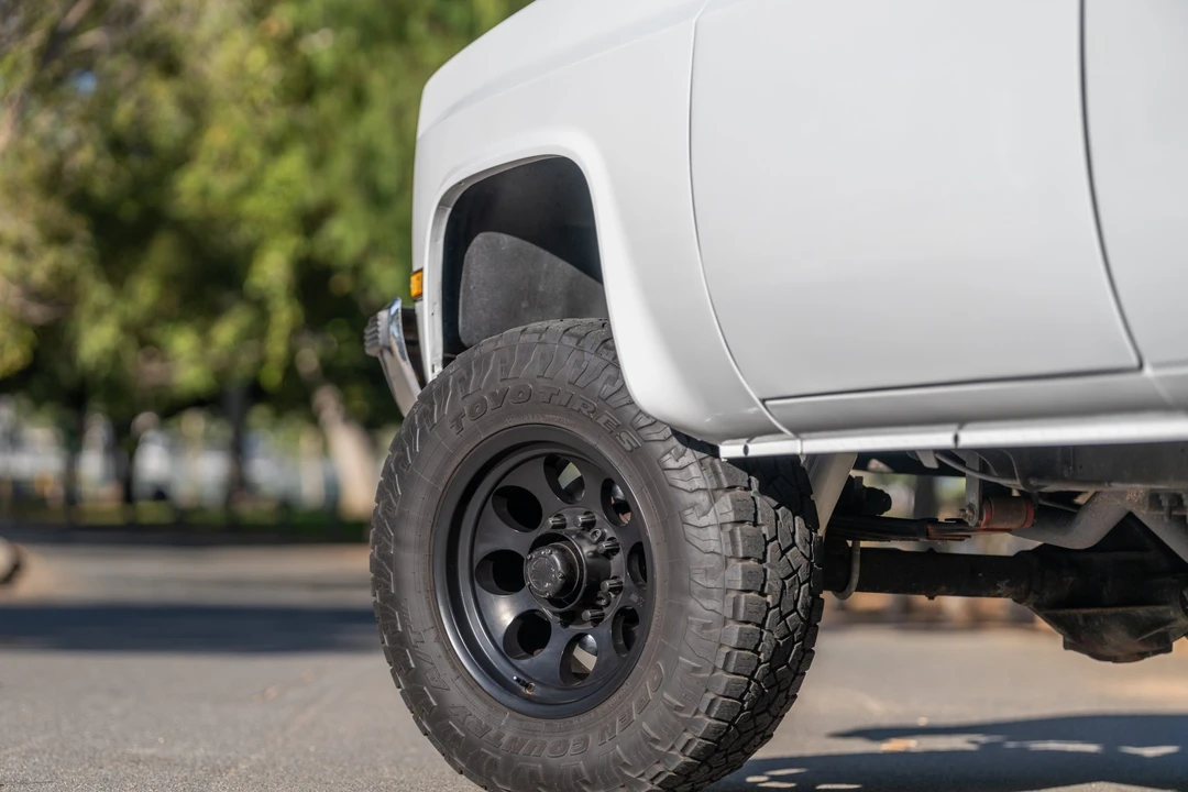 1991 Chevrolet Suburban 7th Gen - Image 24 of 31