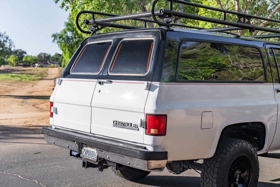 1991 Chevrolet Suburban 7th Gen - Image 22 of 31
