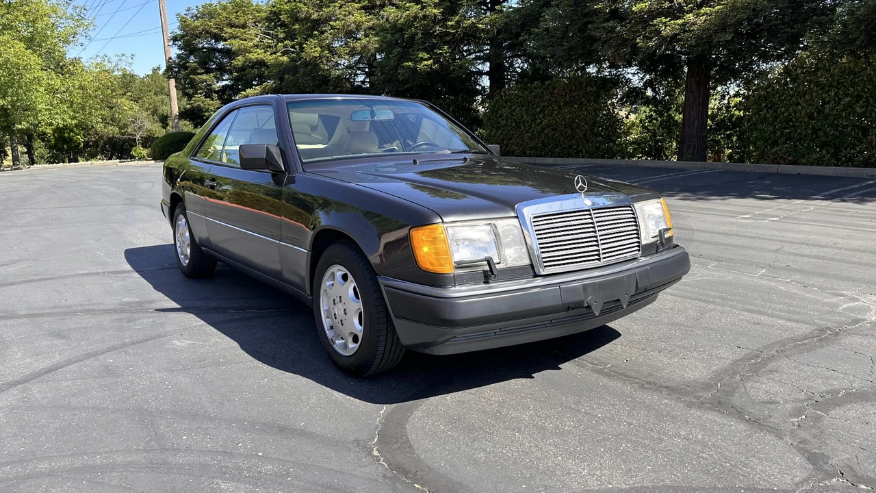 1992 Mercedes-Benz W124 E-Class - Image 23 of 31