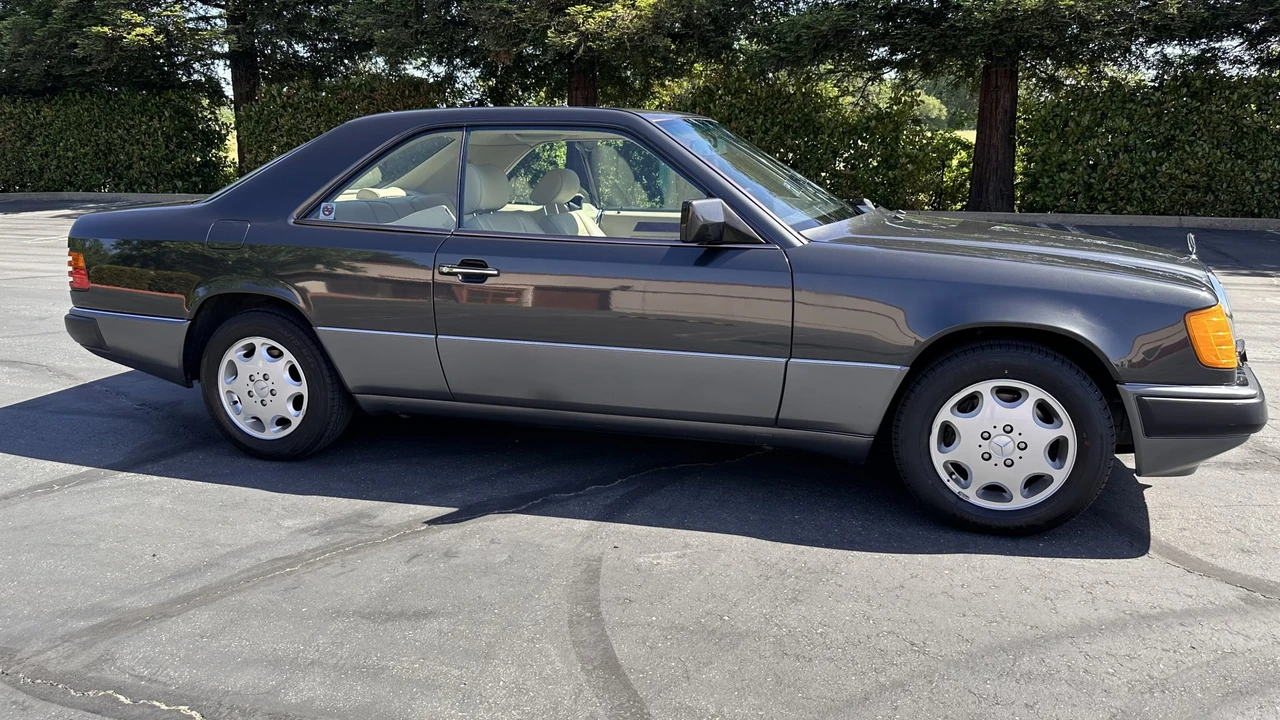 1992 Mercedes-Benz W124 E-Class - Image 19 of 31