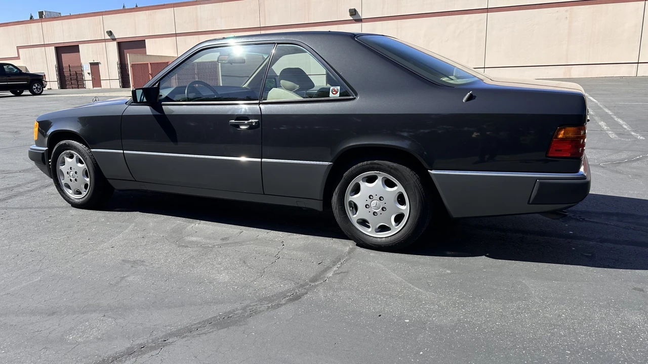 1992 Mercedes-Benz W124 E-Class - Image 7 of 31