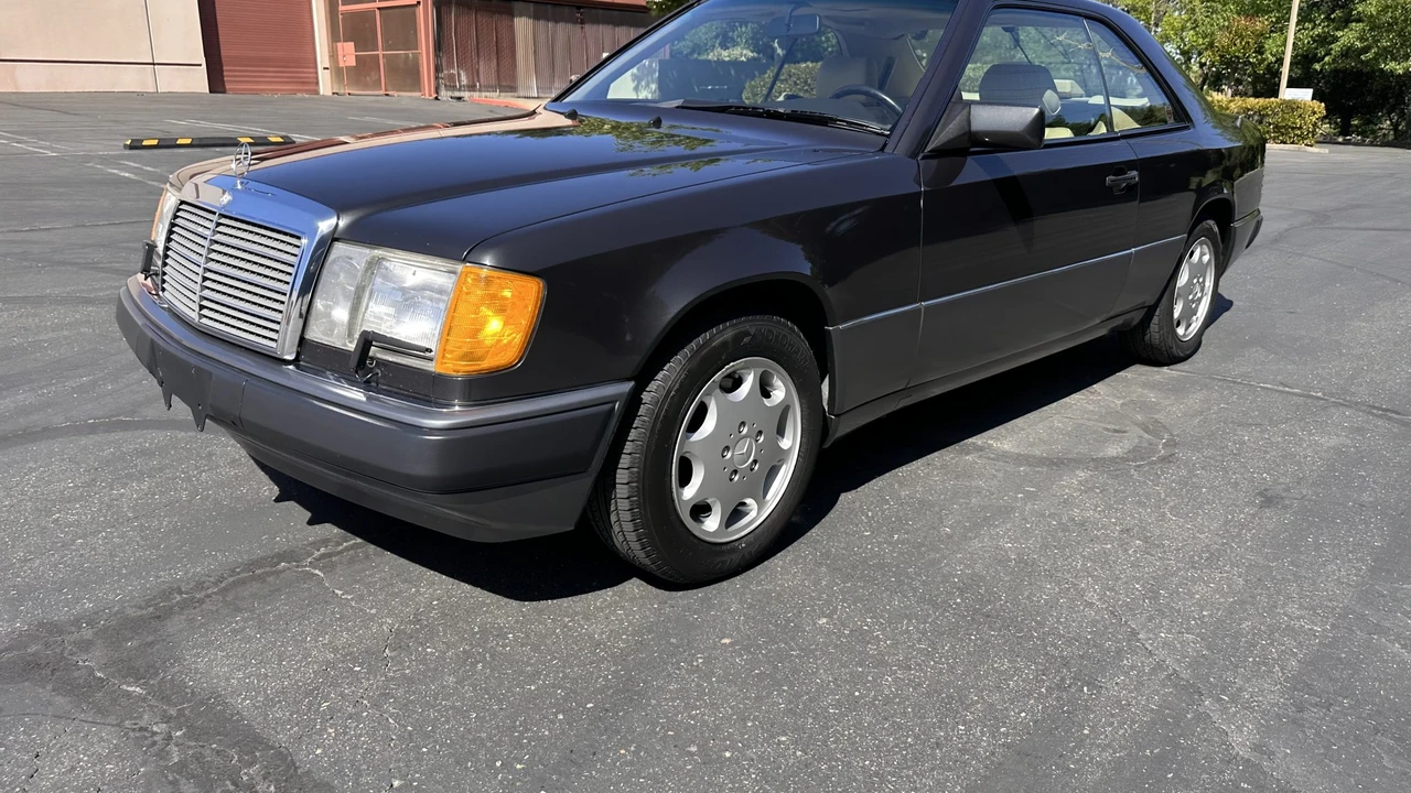 1992 Mercedes-Benz W124 E-Class - Image 4 of 31