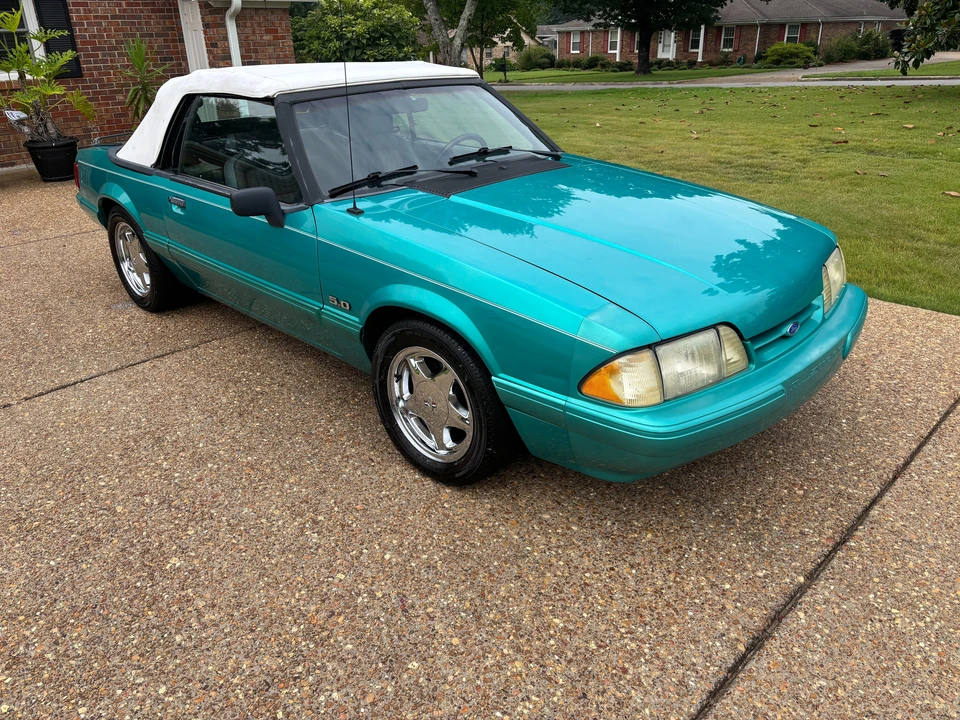1993 Ford Mustang 3rd Gen - Image 10 of 31