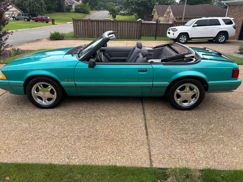 1993 Ford Mustang 3rd Gen - Image 6 of 31
