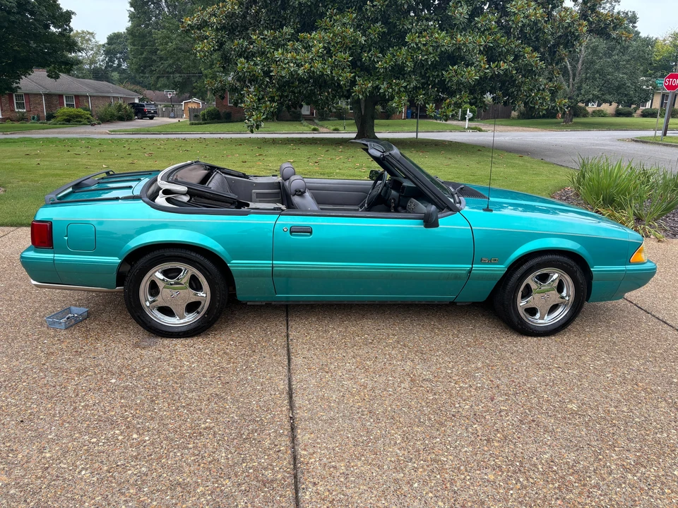 1993 Ford Mustang 3rd Gen - Image 2 of 31