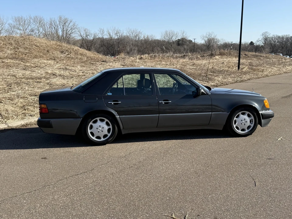 1993 Mercedes-Benz 500E & E500 - Image 24 of 31