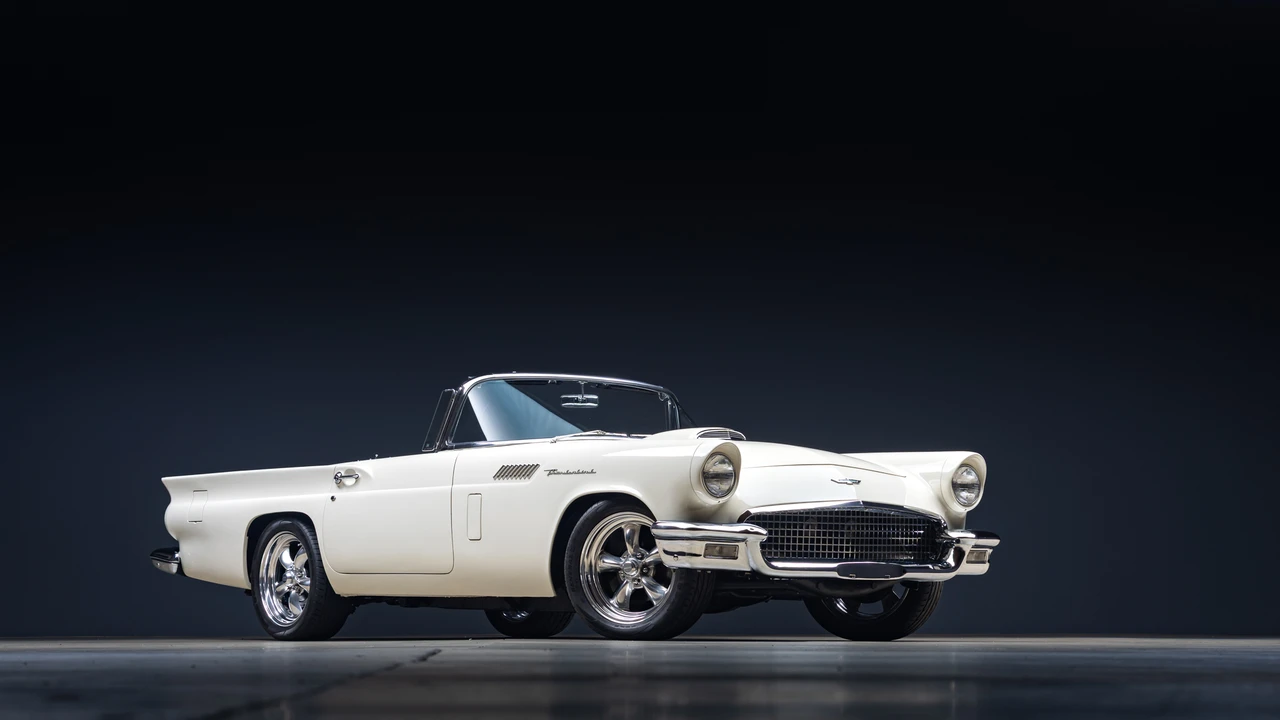 1957 Ford Thunderbird 1st Gen - Image 10 of 31