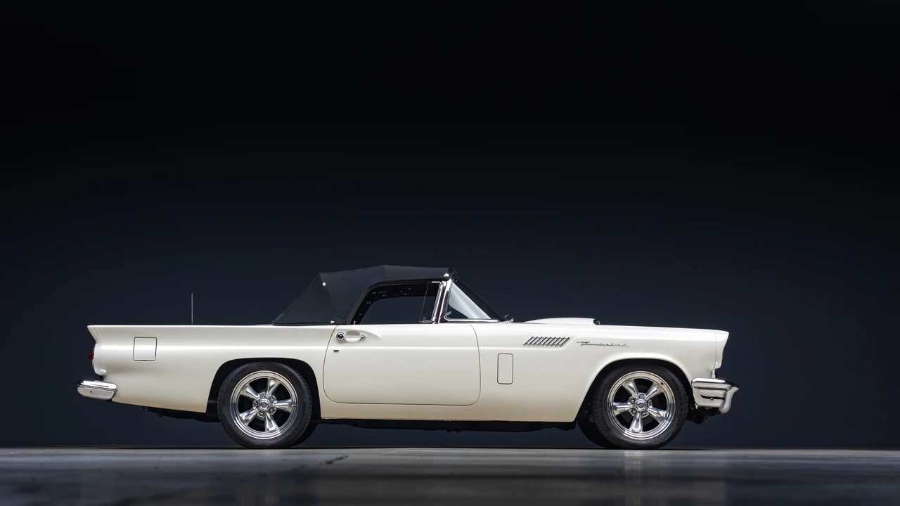1957 Ford Thunderbird 1st Gen - Image 13 of 31