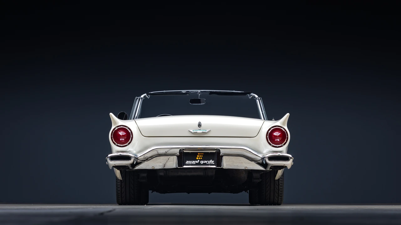 1957 Ford Thunderbird 1st Gen - Image 18 of 31