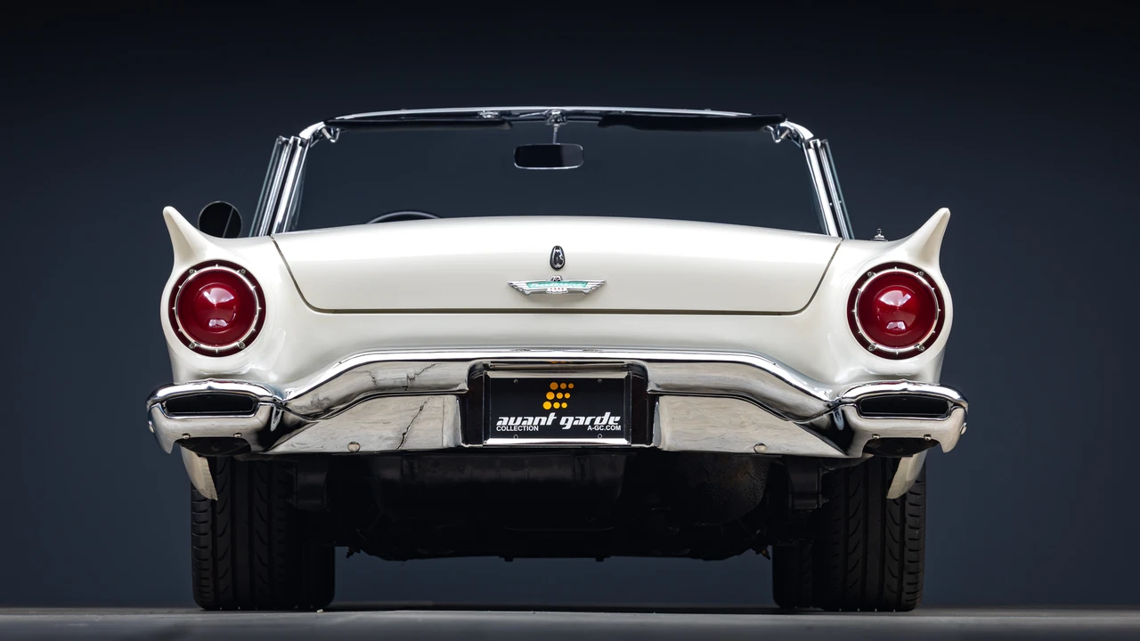 1957 Ford Thunderbird 1st Gen - Image 19 of 31