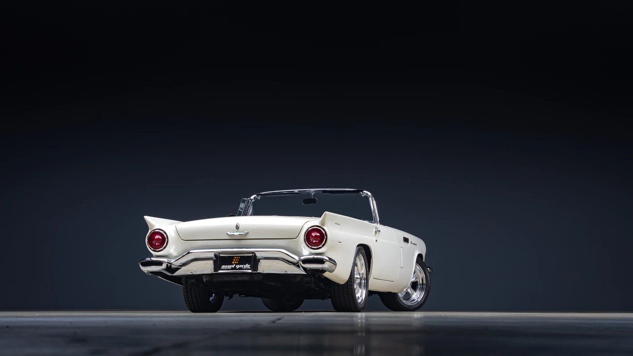 1957 Ford Thunderbird 1st Gen - Image 16 of 31