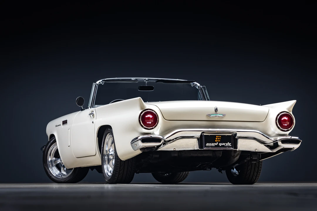 1957 Ford Thunderbird 1st Gen - Image 21 of 31