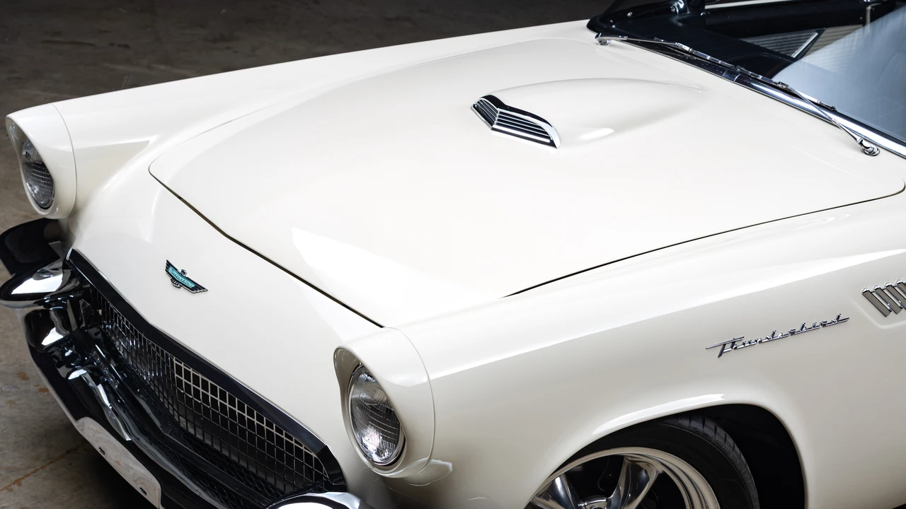 1957 Ford Thunderbird 1st Gen - Image 28 of 31
