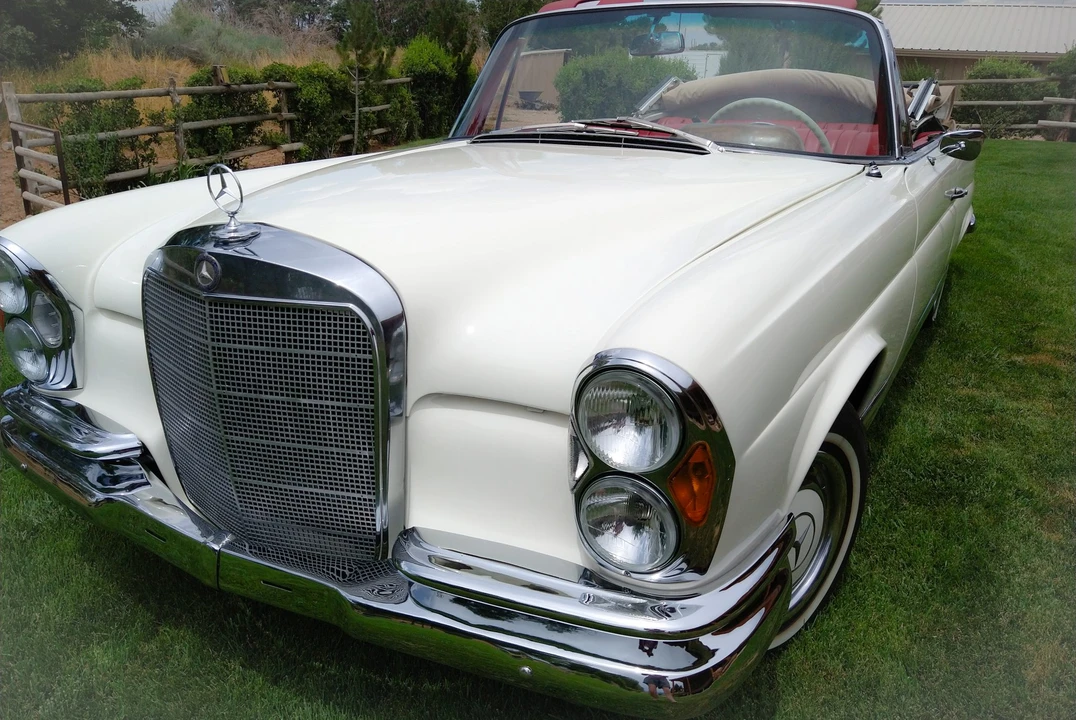 1966 Mercedes-Benz W111 Cabriolet - Image 2 of 31