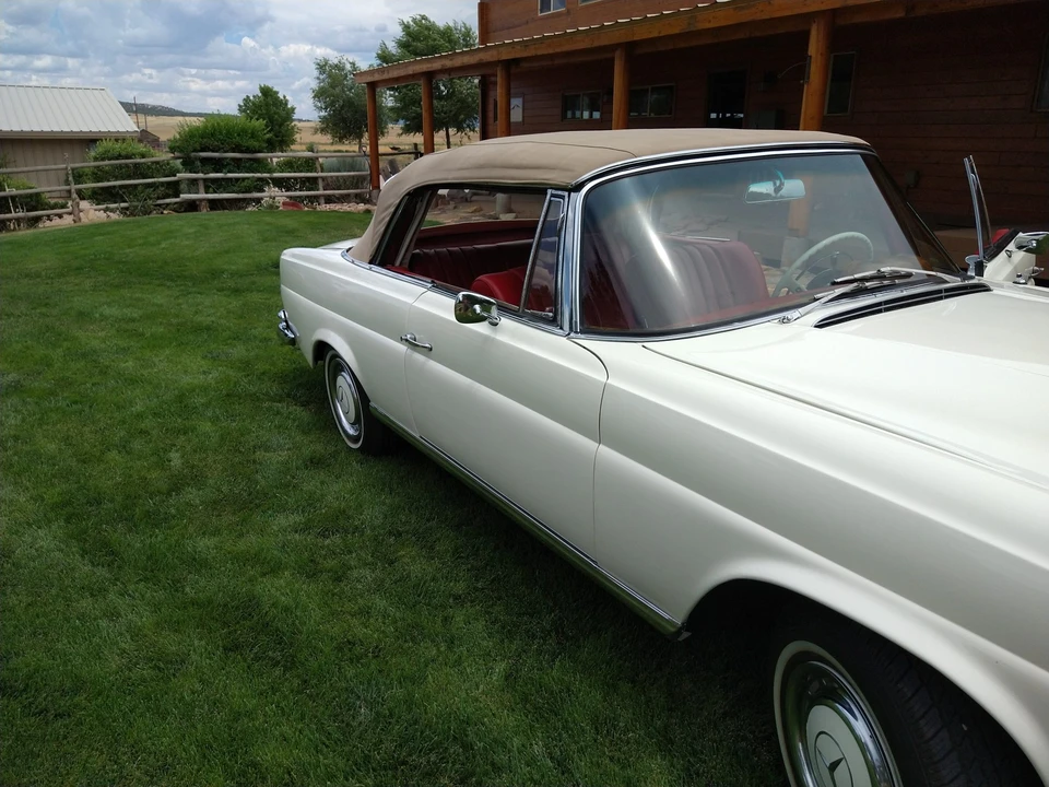 1966 Mercedes-Benz W111 Cabriolet - Image 15 of 31