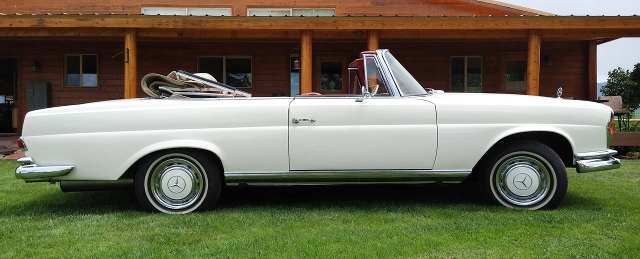 1967 Mercedes-Benz W111 Cabriolet - Image 10 of 31