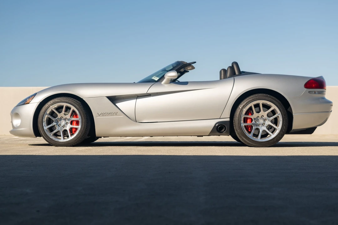 2004 Dodge Viper 3rd Gen - Image 6 of 31