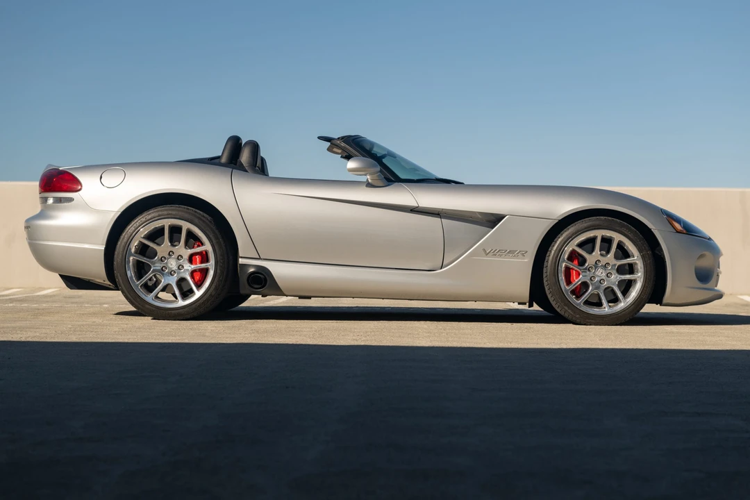 2004 Dodge Viper 3rd Gen - Image 13 of 31