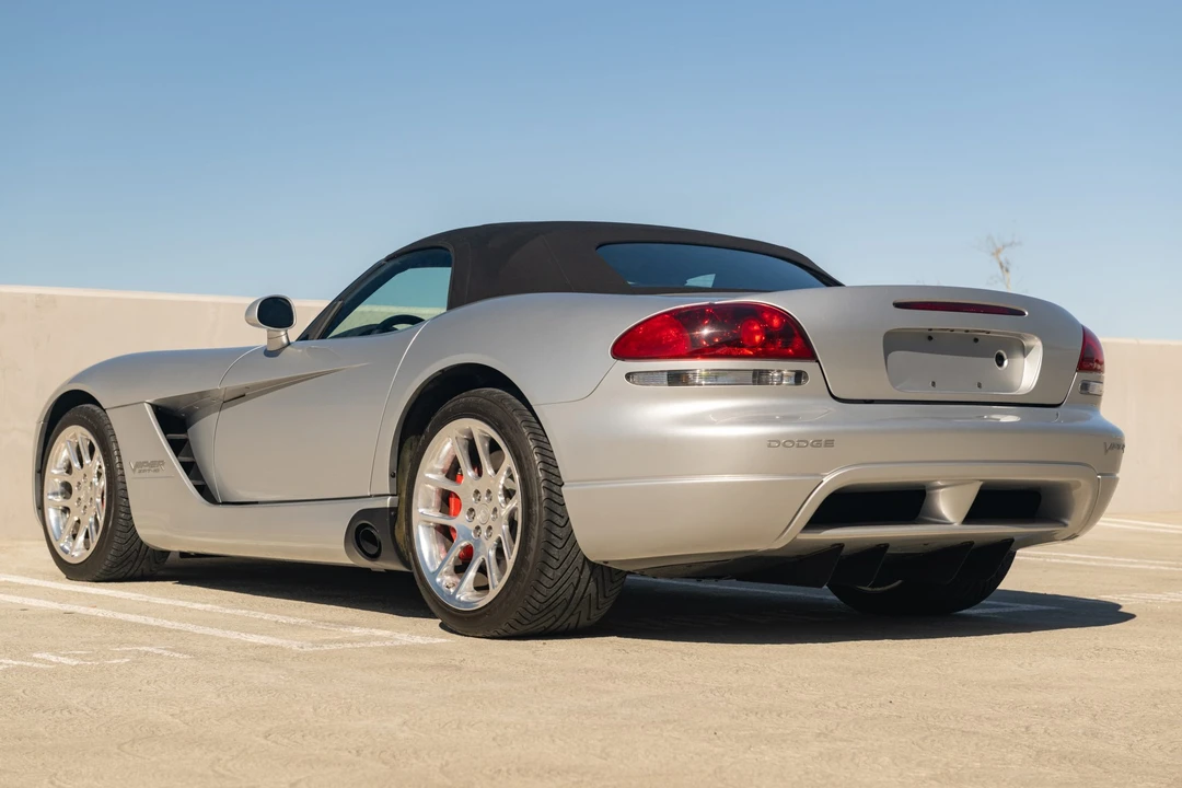 2004 Dodge Viper 3rd Gen - Image 23 of 31