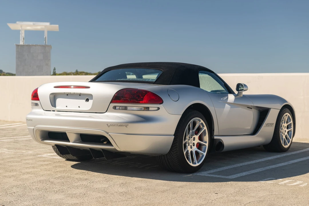 2004 Dodge Viper 3rd Gen - Image 27 of 31