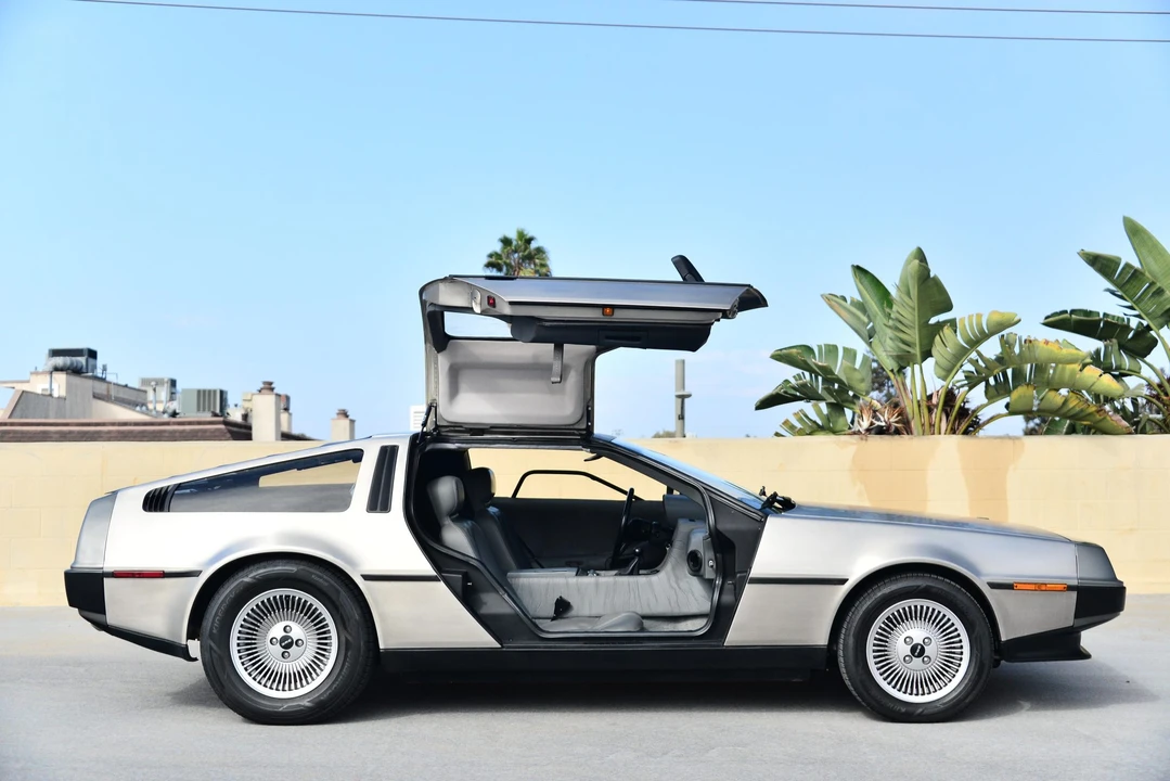 1982 DeLorean DMC-12 - Image 17 of 31
