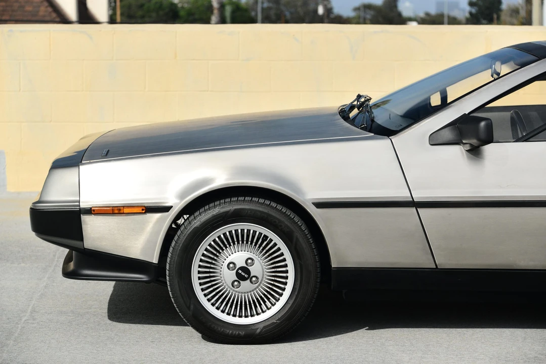 1982 DeLorean DMC-12 - Image 18 of 31