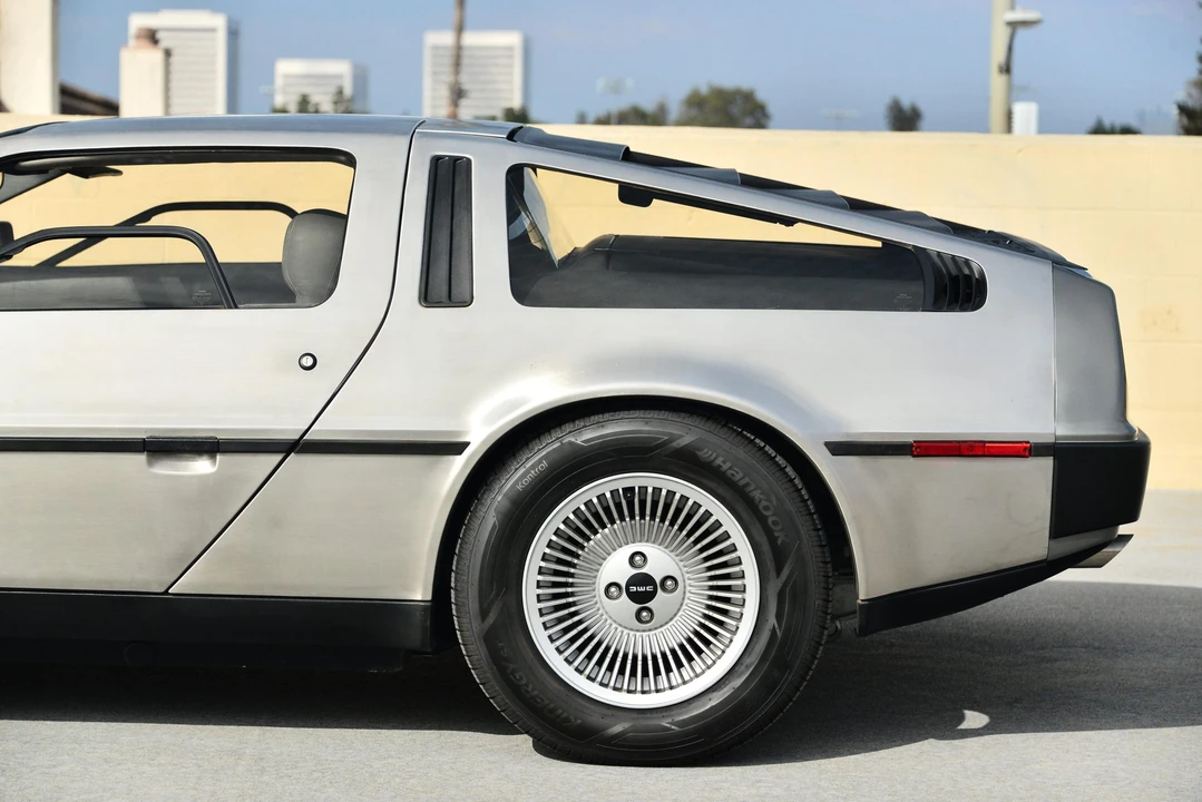 1982 DeLorean DMC-12 - Image 19 of 31