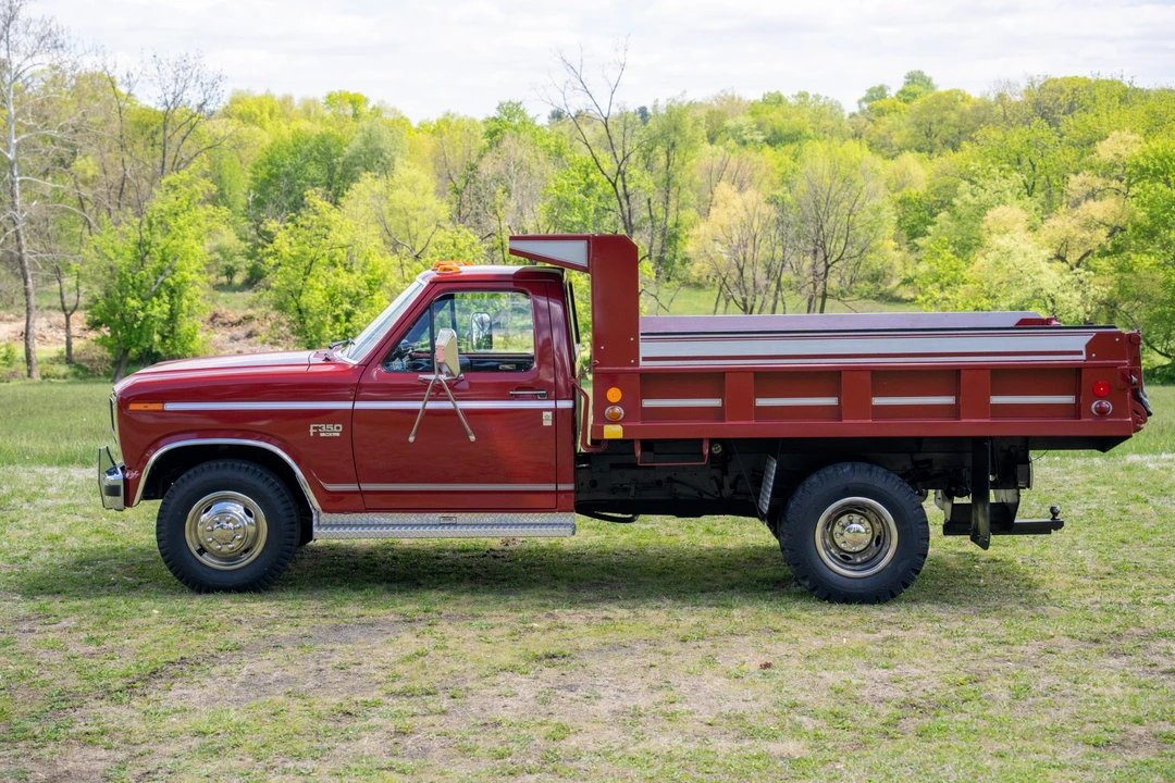 1986 Ford F-Series 7th Gen - Image 2 of 31