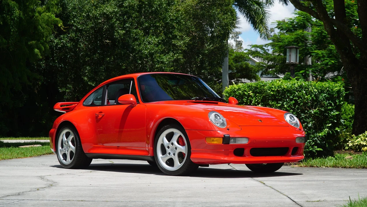 1997 Porsche 993 Carrera 4S - Image 11 of 31