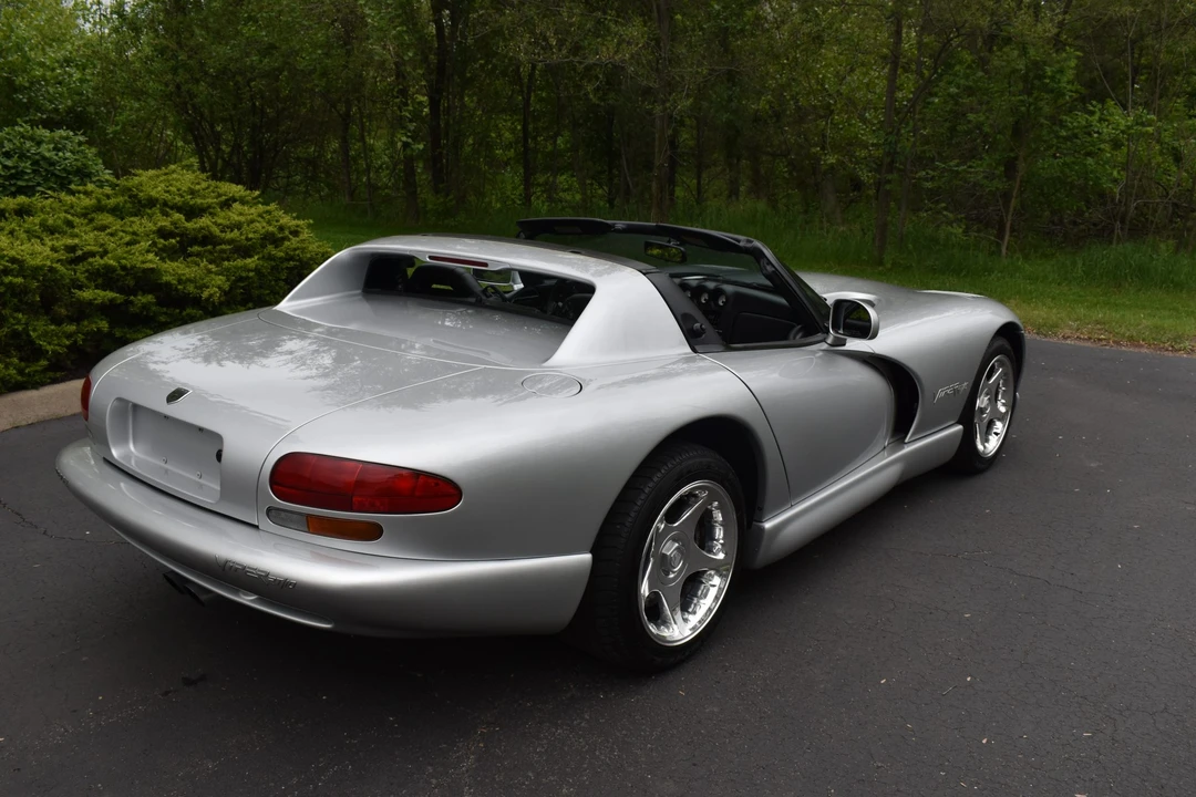 1998 Dodge Viper 2nd Gen - Image 16 of 31