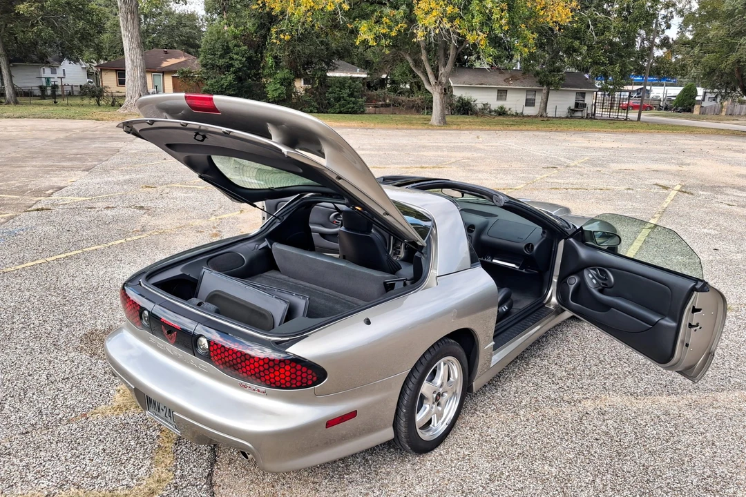 2002 Pontiac Firebird Trans Am 4th Gen - Image 18 of 31