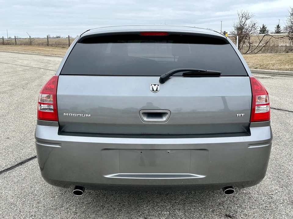 2005 Dodge Magnum 2nd Gen Wagon - Image 15 of 31