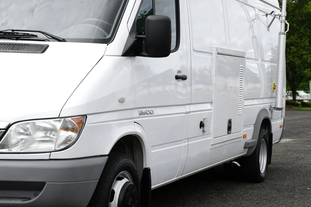2005 Mercedes-Benz T1N Sprinter - Image 14 of 31