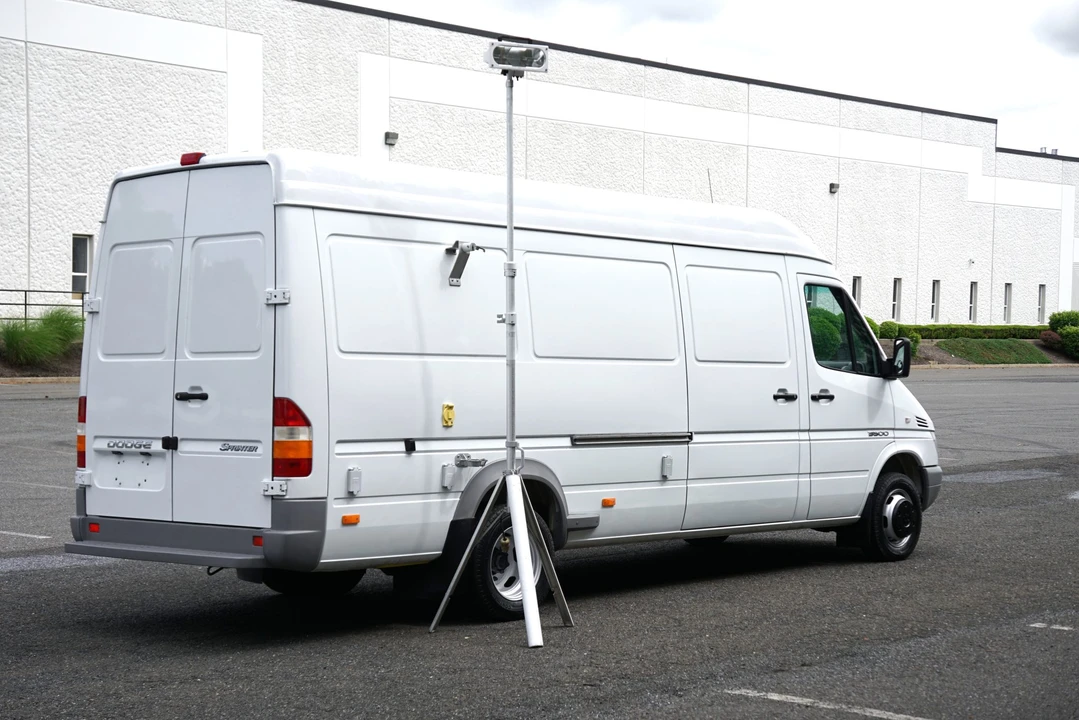 2005 Mercedes-Benz T1N Sprinter - Image 9 of 31