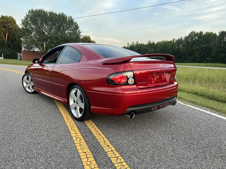 2006 Pontiac GTO 4th Gen - Image 9 of 31