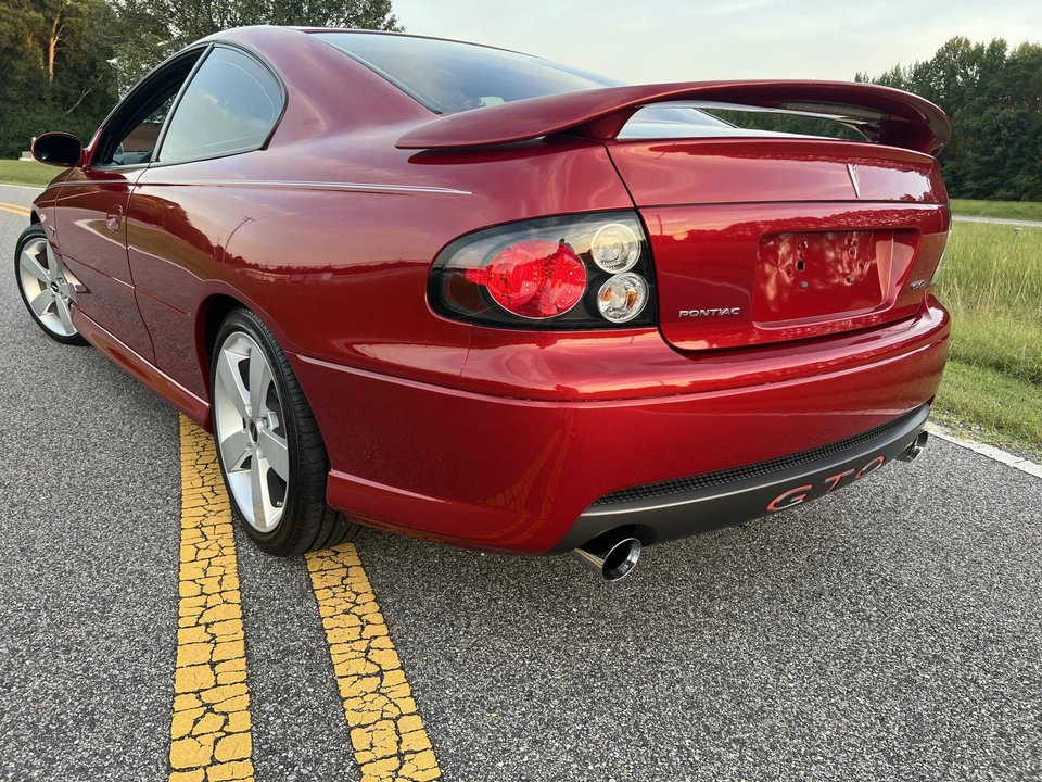 2006 Pontiac GTO 4th Gen - Image 10 of 31