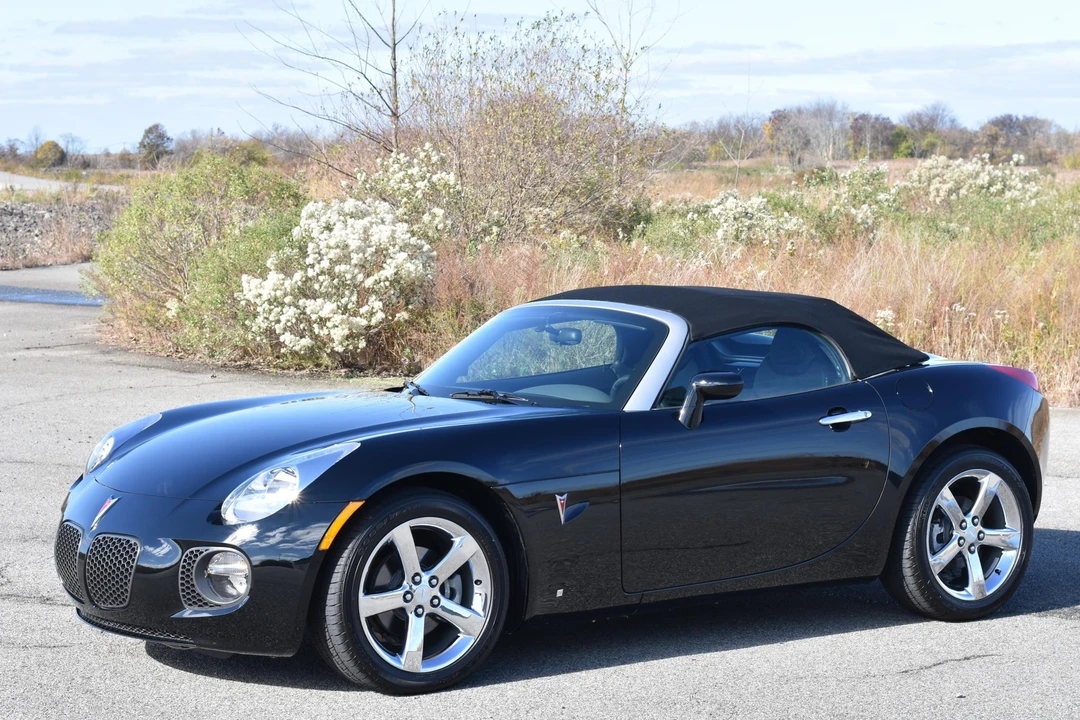 2007 Pontiac Solstice GXP - Image 9 of 31