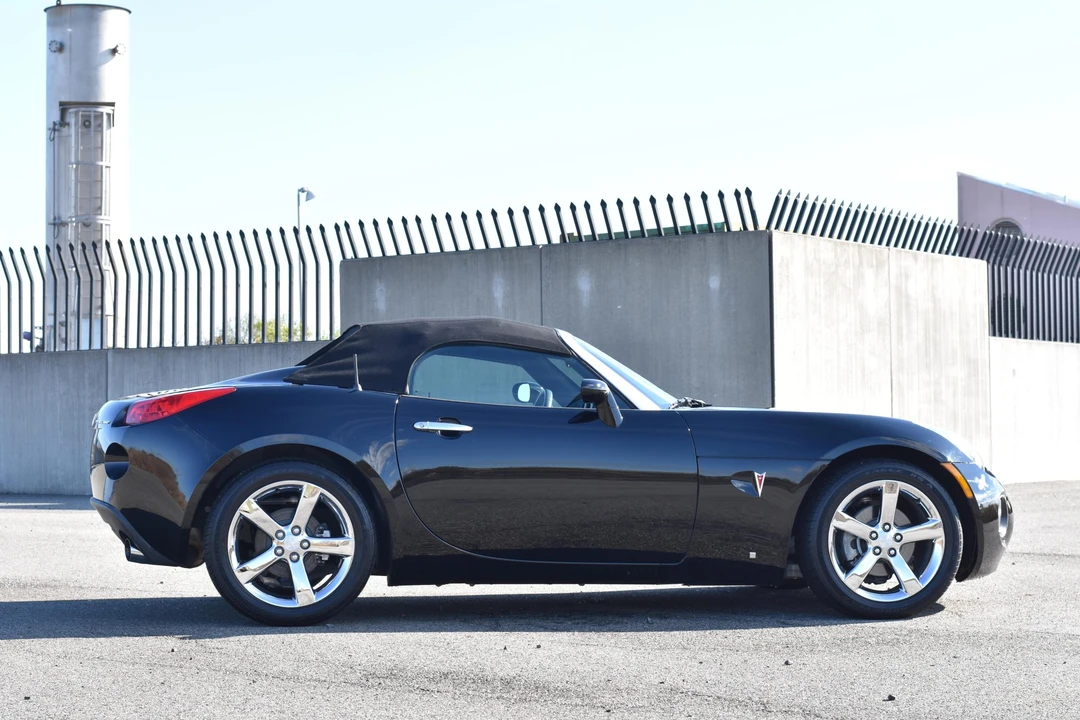 2007 Pontiac Solstice GXP - Image 29 of 31
