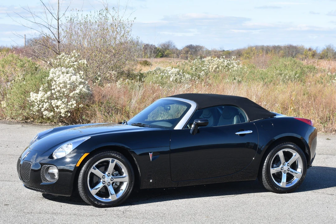 2007 Pontiac Solstice GXP - Image 10 of 31