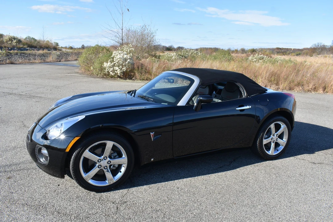 2007 Pontiac Solstice GXP - Image 11 of 31