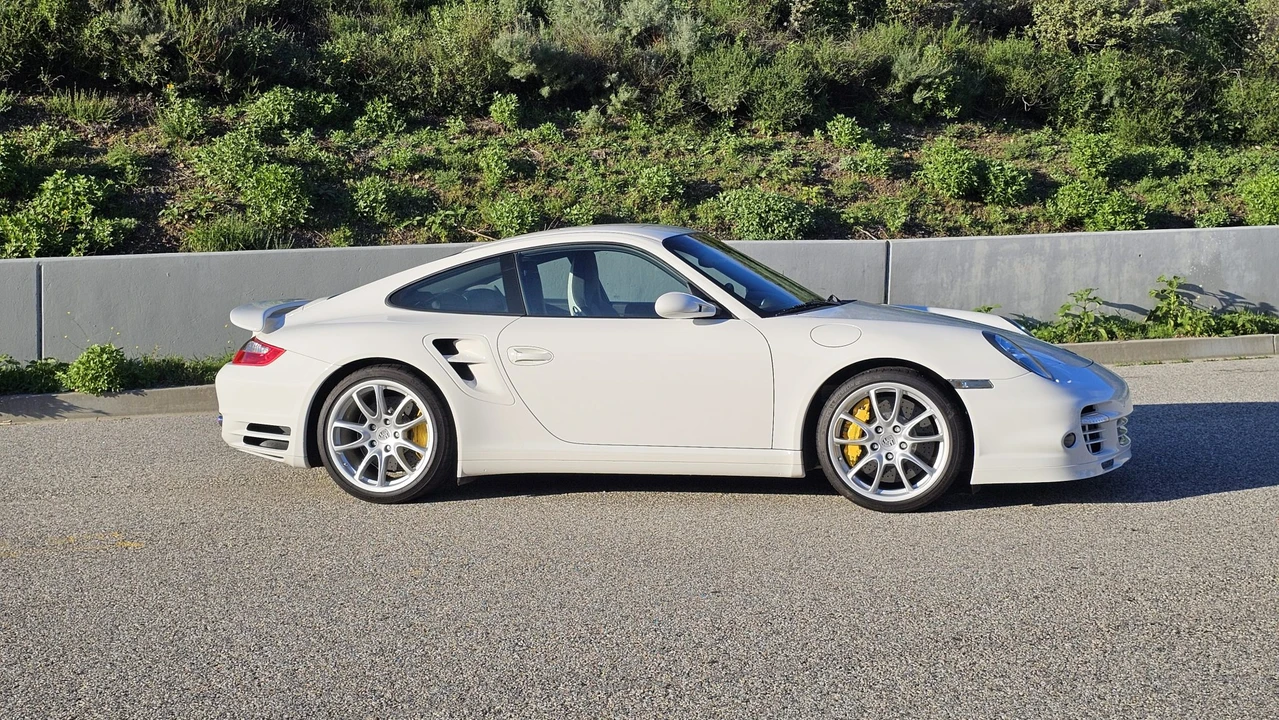 2007 Porsche 997 Turbo - Image 10 of 31
