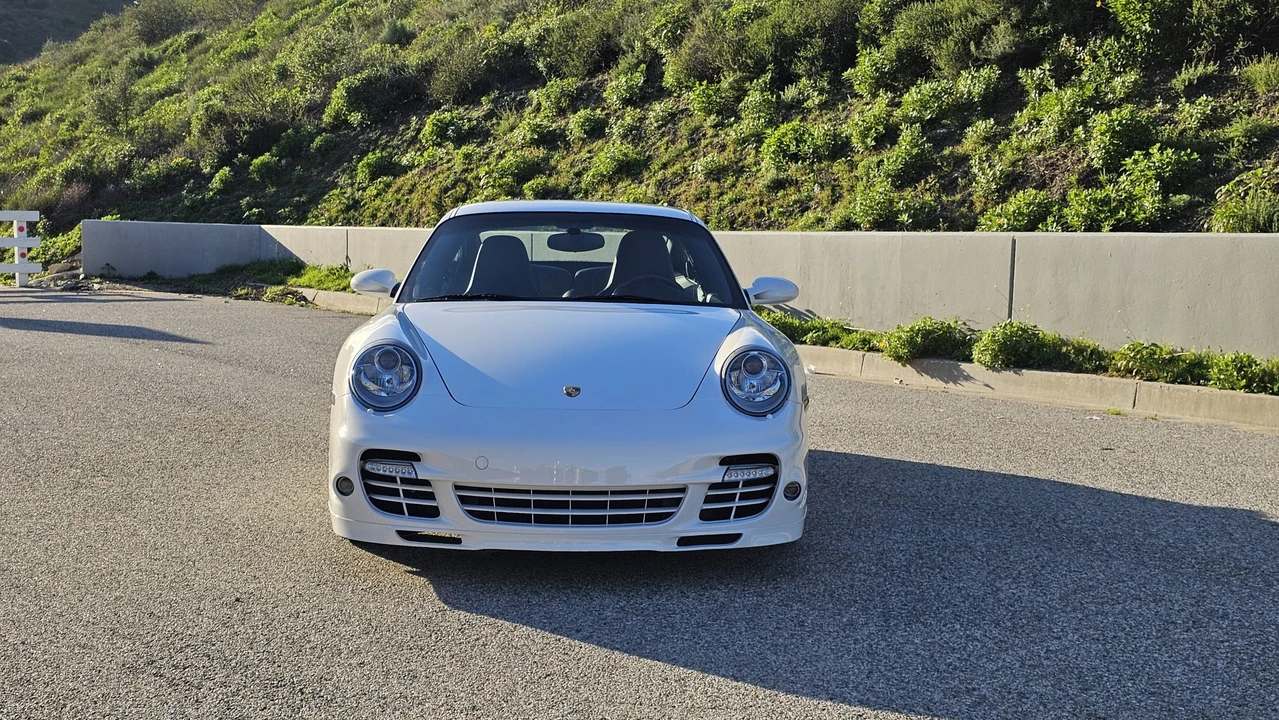 2007 Porsche 997 Turbo - Image 2 of 31