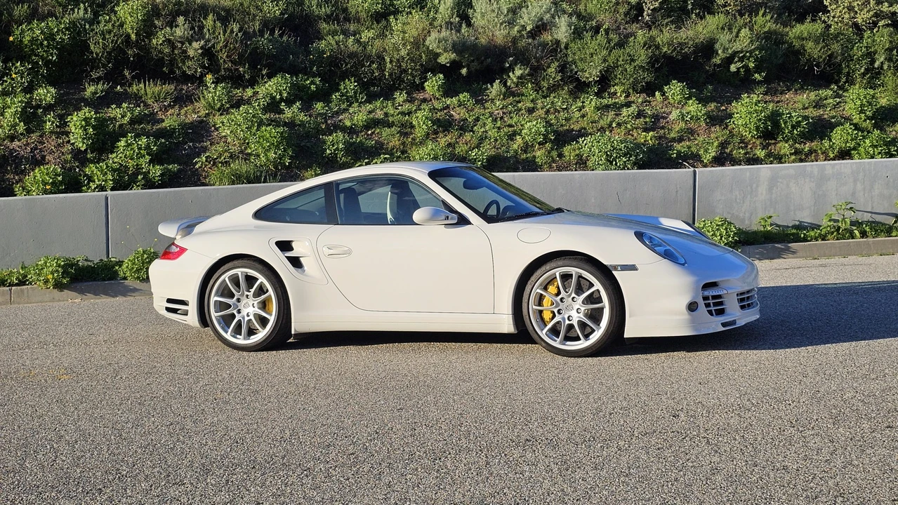 2007 Porsche 997 Turbo - Image 9 of 31