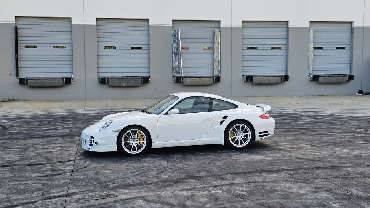 2007 Porsche 997 Turbo - Image 29 of 31