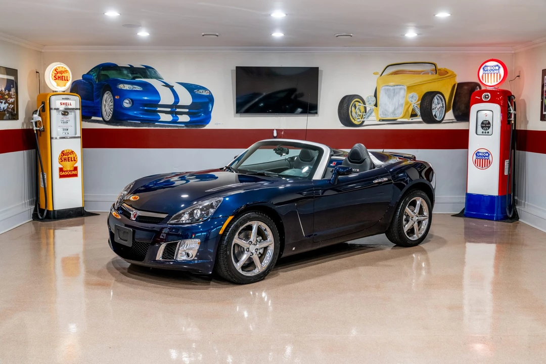2007 Saturn Sky Red Line - Image 2 of 31