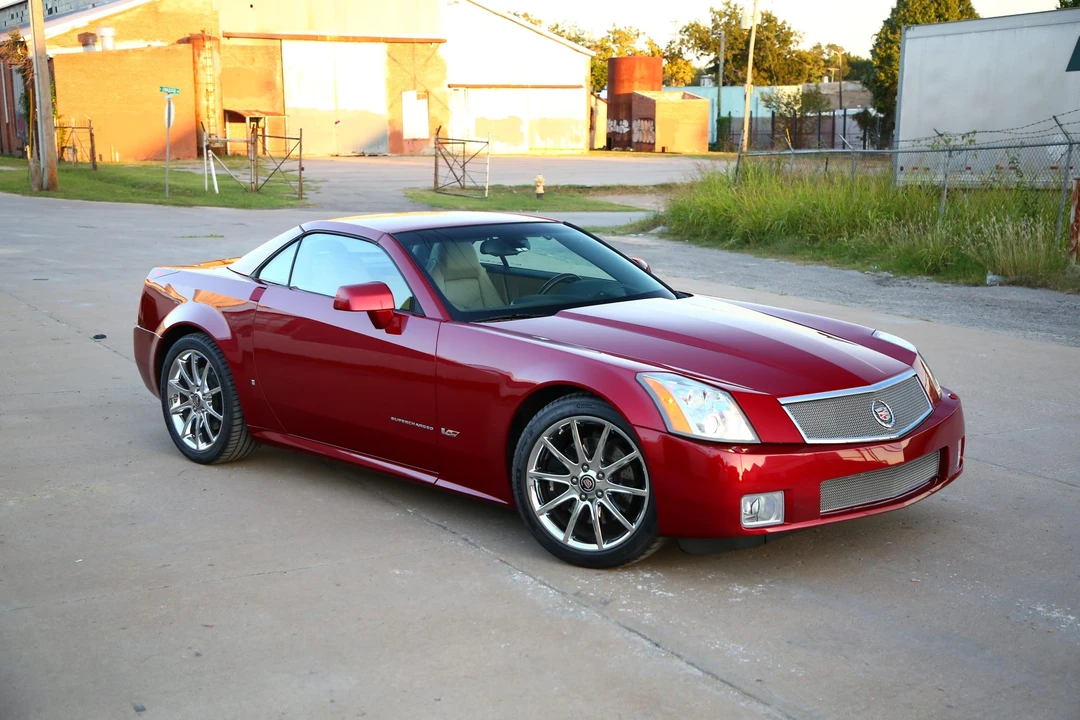 2008 Cadillac XLR-V - Image 19 of 31