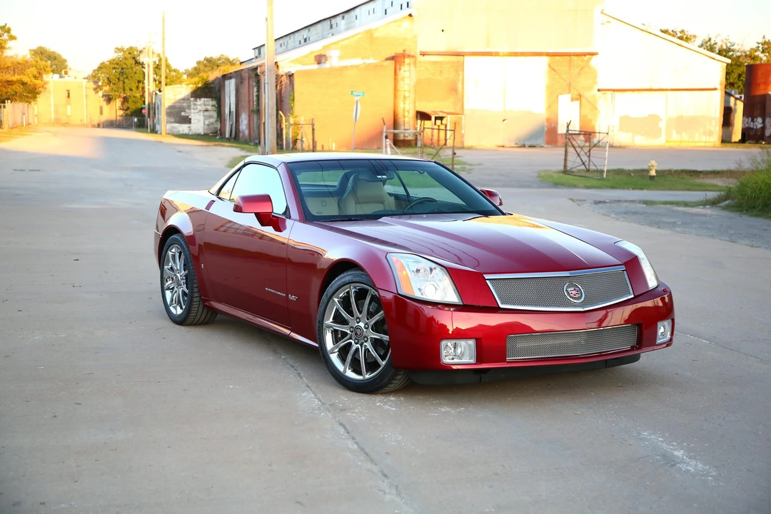 2008 Cadillac XLR-V - Image 23 of 31